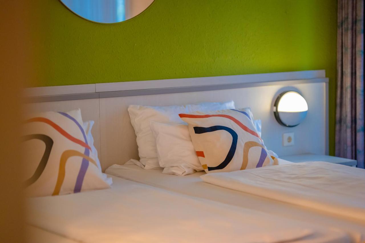 Hessenland Hotel Kassel Innenstadt By Stay Awesome Extérieur photo